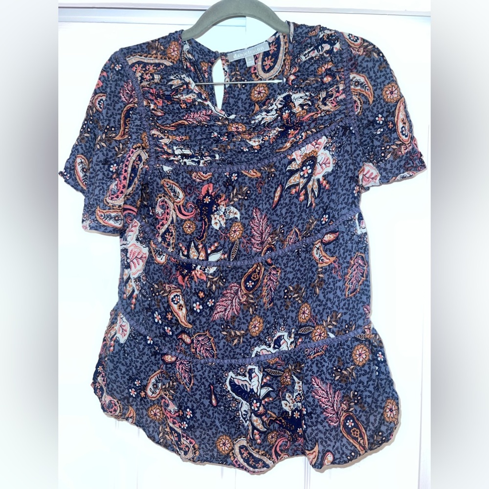 Daniel Rainn Navy and Orange Paisley Top - Med